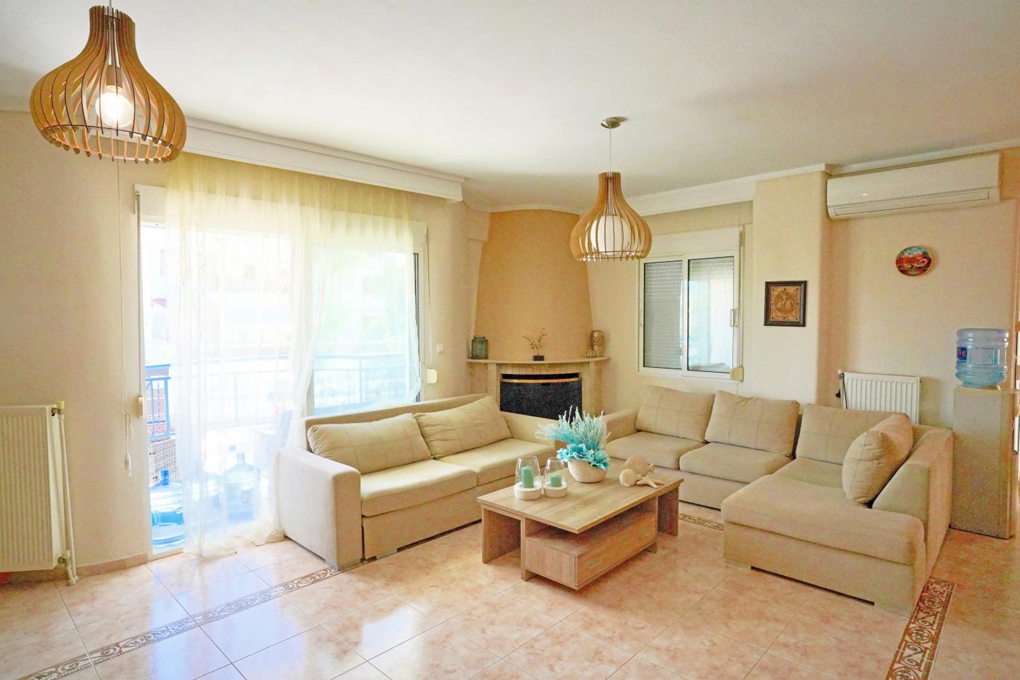 Lovely And Sunny Apartament 300M From Beach!! Peraía Exteriör bild
