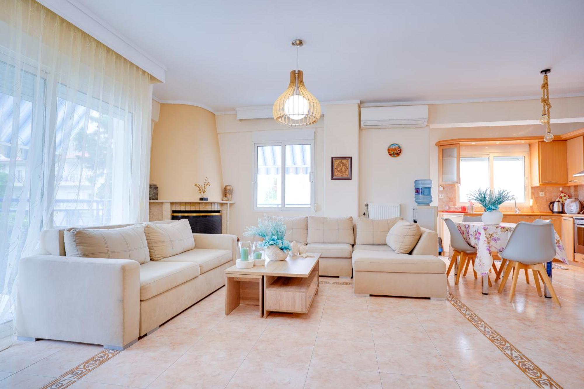 Lovely And Sunny Apartament 300M From Beach!! Peraía Exteriör bild