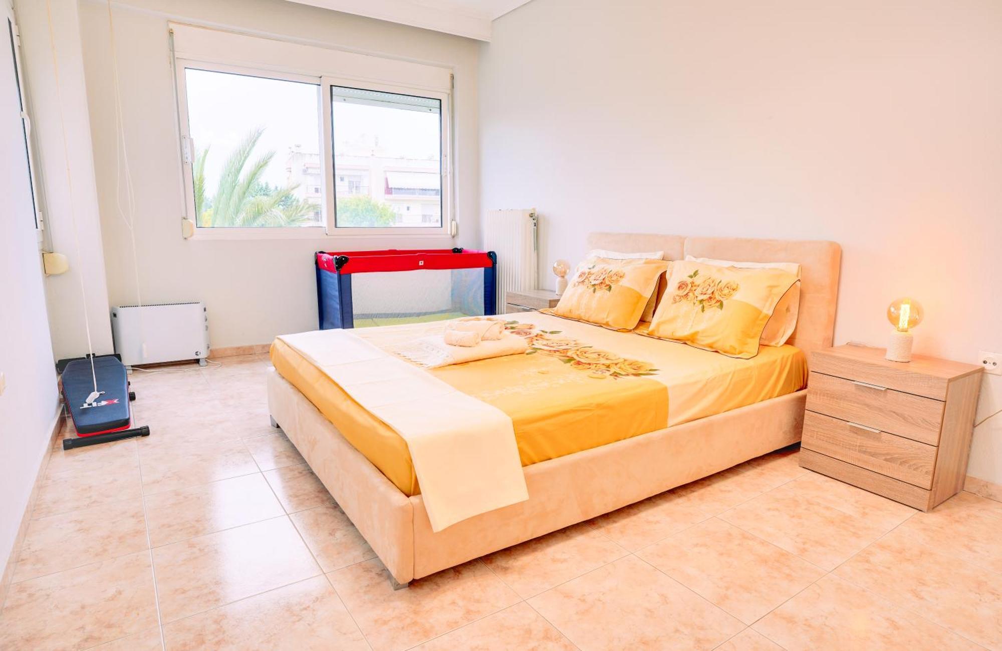 Lovely And Sunny Apartament 300M From Beach!! Peraía Exteriör bild