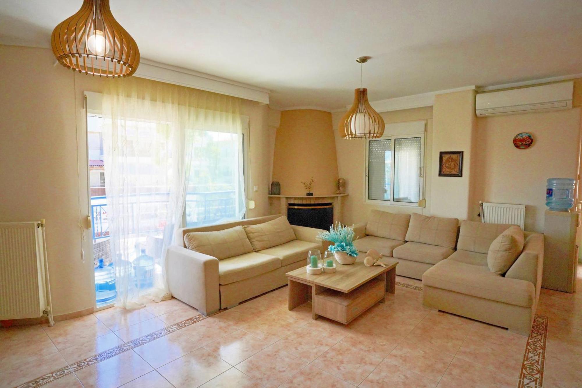 Lovely And Sunny Apartament 300M From Beach!! Peraía Exteriör bild