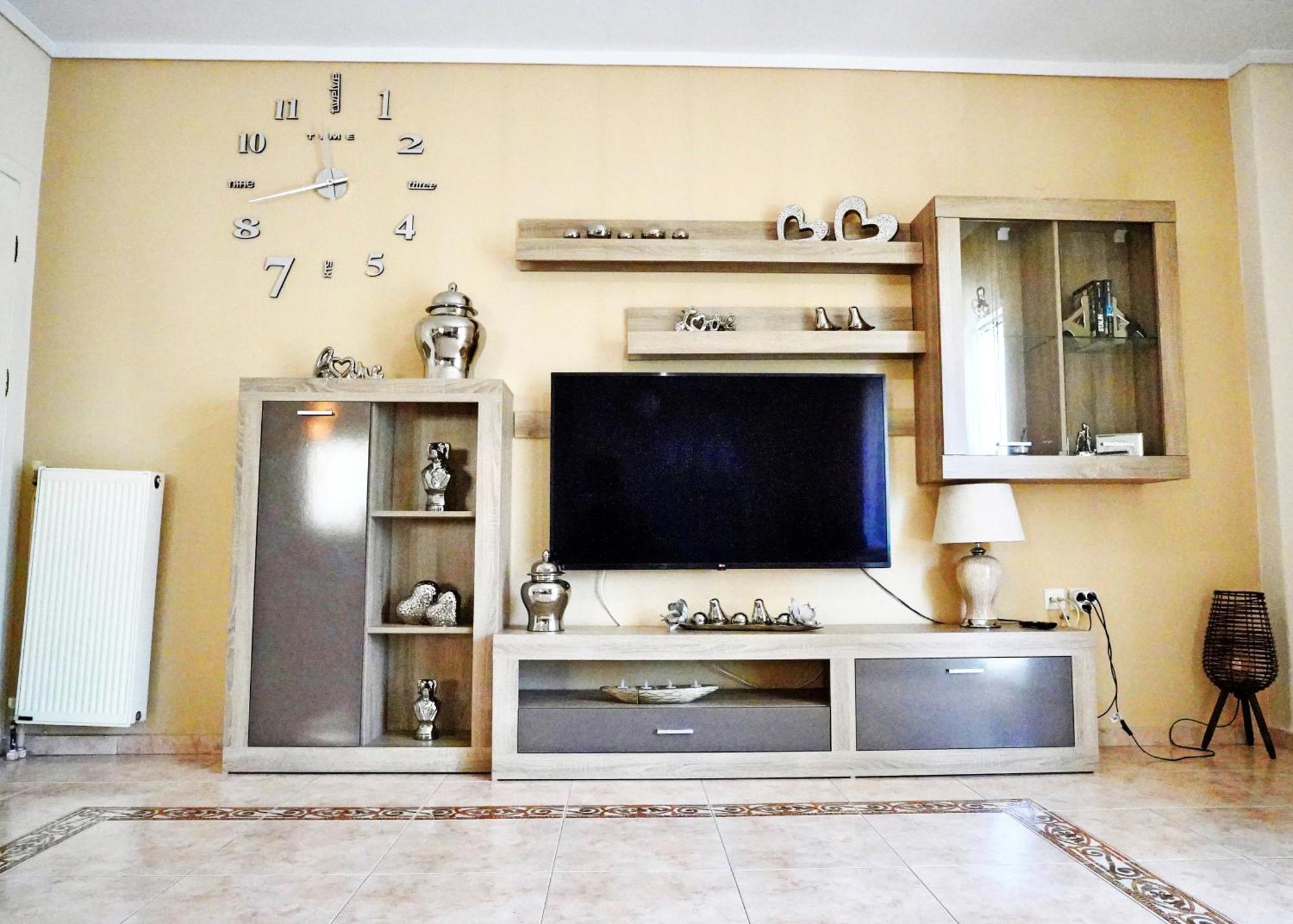 Lovely And Sunny Apartament 300M From Beach!! Peraía Exteriör bild